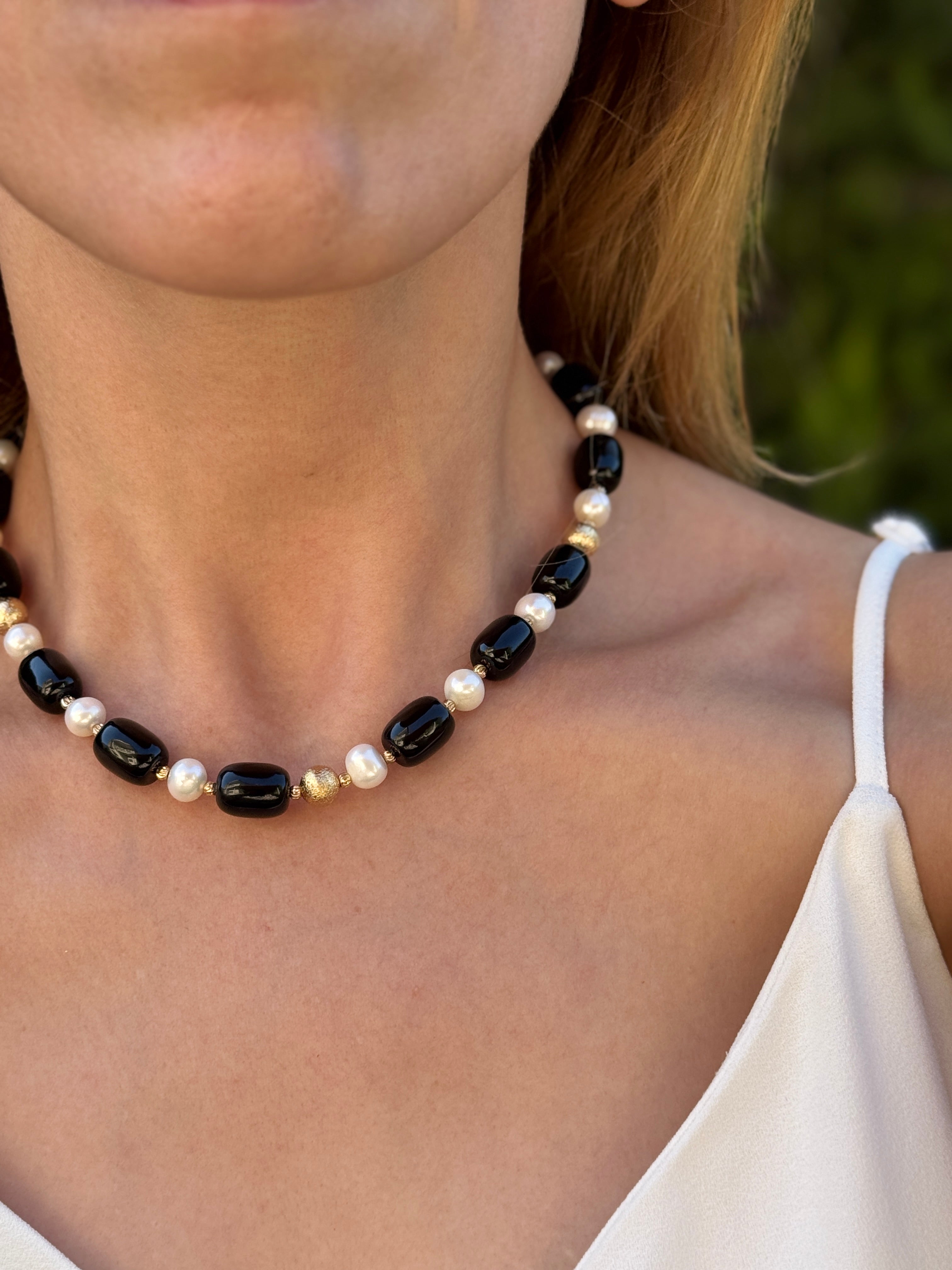 Noir Pearl Choker Necklace