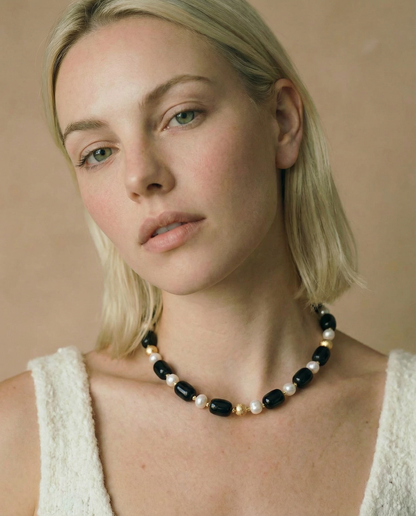 Noir Pearl Choker Necklace